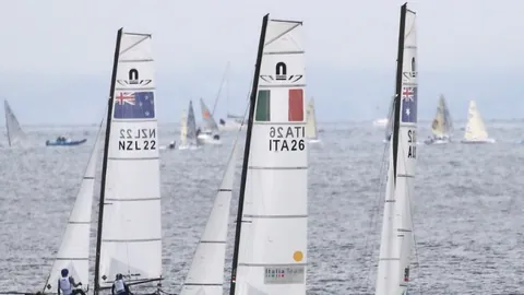 韦世豪展望：国足有望冲击18强，当急速提升定位球防守短板